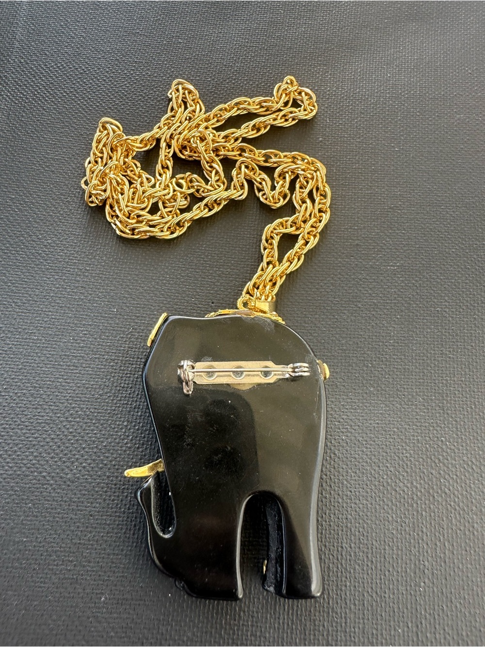 Vintage Black Lucite Gorgeous Elephant Rhinestone Brooch / Pendant necklace - Picture 3 of 5
